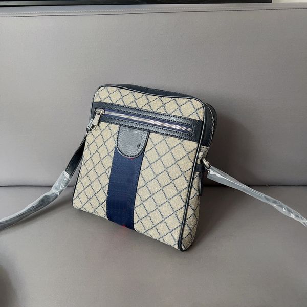 men's shoulder bag designer designed crossbody bag suitable for daily life fashion gift box package selection size 23cm * 24cm
men's shoulder bag designer designed crossbody bag suitable for daily life fashion gift box package selection size 23cm * 24cm
