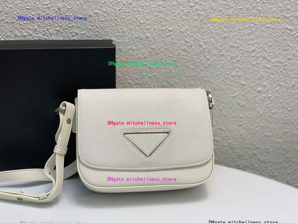 designer ladies totes hand-held leather luxury goods classic fashion brand one-shoulder zipper size 21cm 547963
designer ladies totes hand-held leather luxury goods classic fashion brand one-shoulder zipper size 21cm 547963