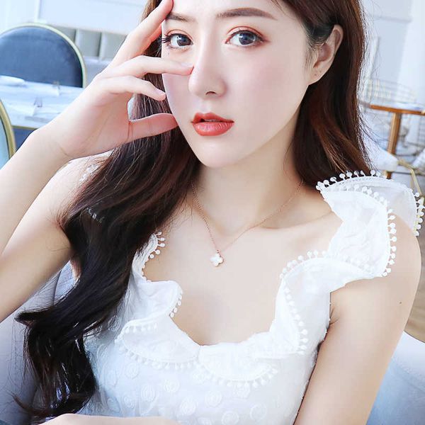 2023 clover necklace designer four leaf chain female student korean version simple double sided clover pendant short collar chain rose gold, Silver
2023 clover necklace designer four leaf chain female student korean version simple double sided clover pendant short collar chain rose gold, Silver