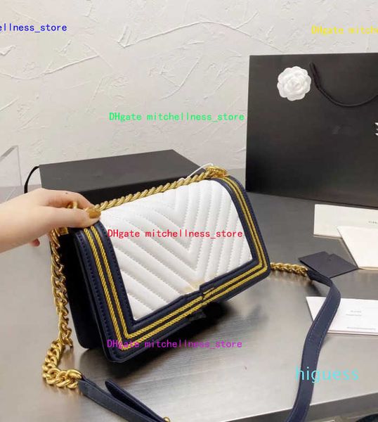 classic woven bag shoulder bags fashion shopping satchels calfskin imported leather chain copper plated 18 k gold crossbody satchel purse
classic woven bag shoulder bags fashion shopping satchels calfskin imported leather chain copper plated 18 k gold crossbody satchel purse