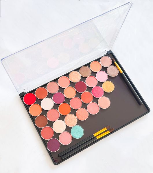 empty magnetic plastic eyeshadow palette xl large makeup storage box with clear cover lipstick dish blush powder magnet storage box
empty magnetic plastic eyeshadow palette xl large makeup storage box with clear cover lipstick dish blush powder magnet storage box