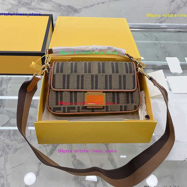middle ancient baguette bag flap messenger bags ladies crossbody handbag single shoulder letter pack handbags women wallet high quality
middle ancient baguette bag flap messenger bags ladies crossbody handbag single shoulder letter pack handbags women wallet high quality