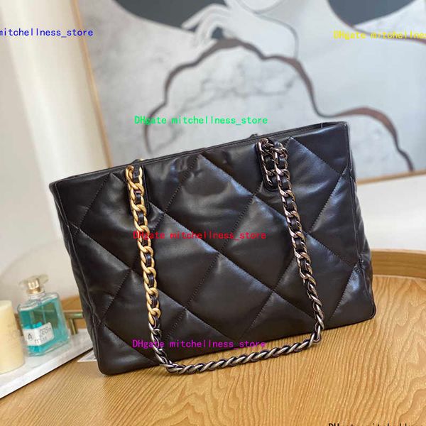 designer bags 41cm chain flap quilted bag women bags crossbody handbags purses tote lady clutch card holder c family-as3660 have a box
designer bags 41cm chain flap quilted bag women bags crossbody handbags purses tote lady clutch card holder c family-as3660 have a box