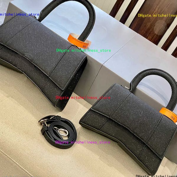 lady bags hourglass-shaped bags design starry sky color handbag half-moon-bag fashion luxury classic bag simple contracted purse
lady bags hourglass-shaped bags design starry sky color handbag half-moon-bag fashion luxury classic bag simple contracted purse