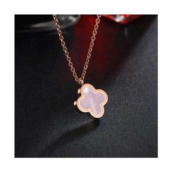 clover necklace designer four leaf clover pendant rose gold four leaf grass titanium steel colorless and allergic resistant versatile women, Silver
clover necklace designer four leaf clover pendant rose gold four leaf grass titanium steel colorless and allergic resistant versatile women, Silver