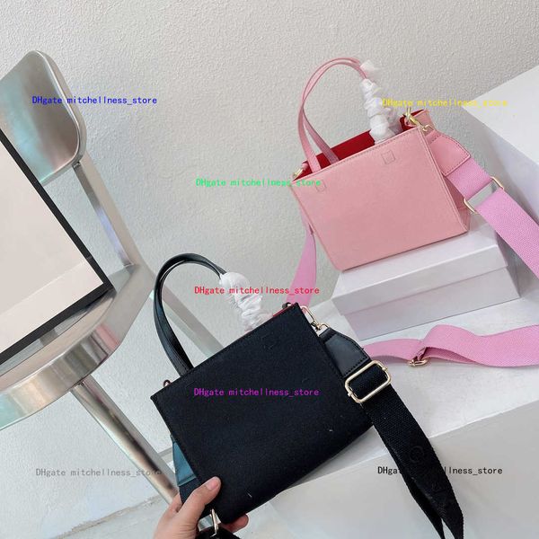 luxury women bags brand totes designer handbags girl totebag fashion lady shoulder-bags woman handbag luxurybag pocket
luxury women bags brand totes designer handbags girl totebag fashion lady shoulder-bags woman handbag luxurybag pocket