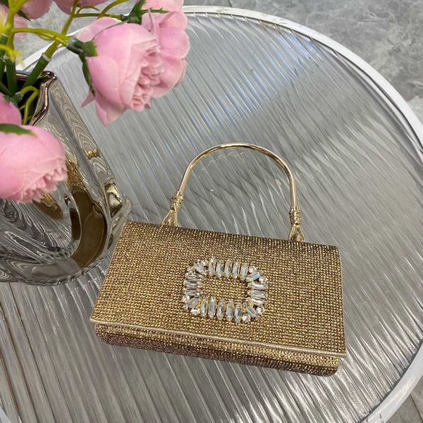 shiny and dull diamond set small square bag dinner flip flower mobile phone metal chain portable messenger bag 230401
shiny and dull diamond set small square bag dinner flip flower mobile phone metal chain portable messenger bag 230401