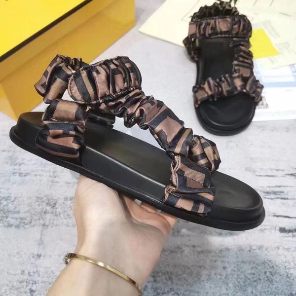designer slipper sliders womens fashion sandals beach slippers ladies flip flops loafers black white blue slides chaussures shoes
designer slipper sliders womens fashion sandals beach slippers ladies flip flops loafers black white blue slides chaussures shoes