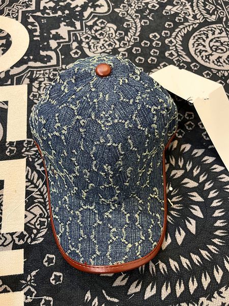 bbb outdoor sport luxury baseball cap spring and summer fashion letters adjustable men women designer caps hip hop classic hat, Blue;gray
bbb outdoor sport luxury baseball cap spring and summer fashion letters adjustable men women designer caps hip hop classic hat, Blue;gray