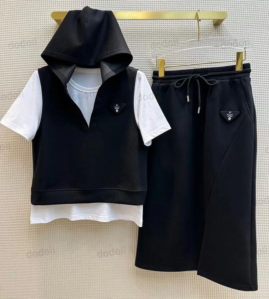 woman fashion tracksuit summer two 3 piece set long skirt t shirt hooded vest women classic letters spring tracksuits clothes 23ss, Gray
woman fashion tracksuit summer two 3 piece set long skirt t shirt hooded vest women classic letters spring tracksuits clothes 23ss, Gray