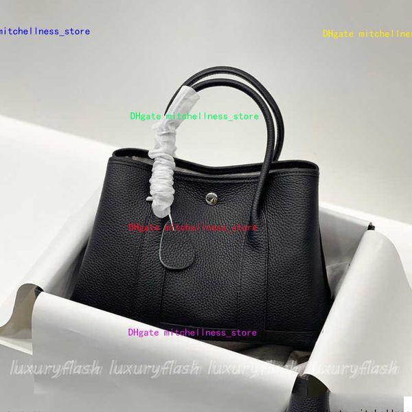 fashion designer garden bag 30cm womens handbags luxurys retro large capacity party tote 2021 ladies crossbody shoulder bags cowhide
fashion designer garden bag 30cm womens handbags luxurys retro large capacity party tote 2021 ladies crossbody shoulder bags cowhide