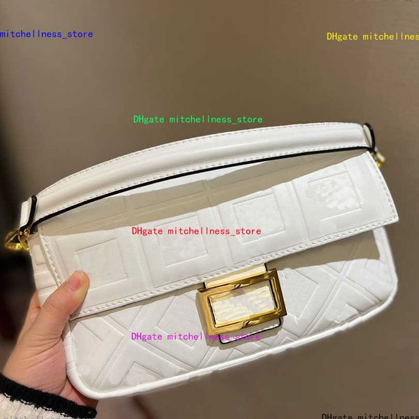 female bags fashion baguette bag original quality ladybag classic underarms necessary bag design handbag shopping handbags suit-bags casual
female bags fashion baguette bag original quality ladybag classic underarms necessary bag design handbag shopping handbags suit-bags casual