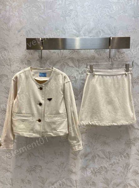 prad womens two piece dress pd denim jackets skirt bronze sets luxury designer tracksuits 0912, White
prad womens two piece dress pd denim jackets skirt bronze sets luxury designer tracksuits 0912, White