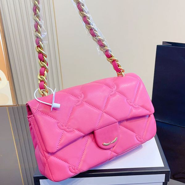 22ss women jumbo classic flap bag luxury designer tote bags genuine leather with embroidery gold metal hardware matelasse chain shoulder han
22ss women jumbo classic flap bag luxury designer tote bags genuine leather with embroidery gold metal hardware matelasse chain shoulder han