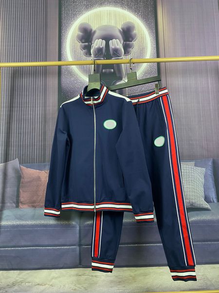 2023 designer men's tracksuits co-branding red green stripes womens zipper stripe running suits patchwork pants jacket men designer blu, Gray
2023 designer men's tracksuits co-branding red green stripes womens zipper stripe running suits patchwork pants jacket men designer blu, Gray