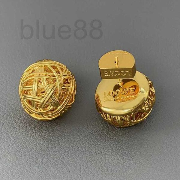 charm designer gold hollow knitted earrings with feminine temperament, luxury and small design, high grade exaggerated 282f, Golden
charm designer gold hollow knitted earrings with feminine temperament, luxury and small design, high grade exaggerated 282f, Golden