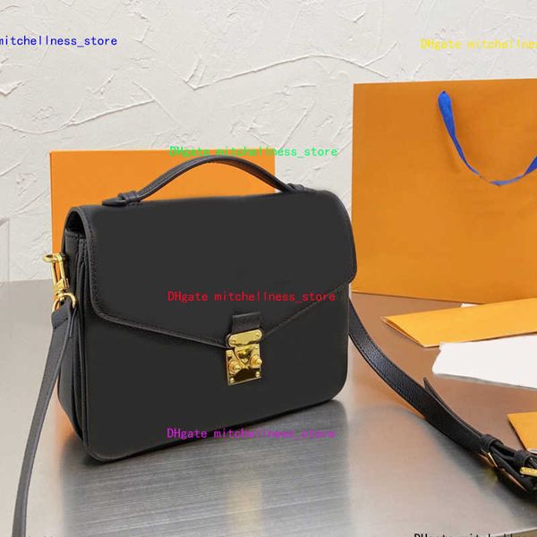 messenger bag crossbody handbag purse lady shoulder tote bags perforated cowhide leather classic letter removable adjustable
messenger bag crossbody handbag purse lady shoulder tote bags perforated cowhide leather classic letter removable adjustable