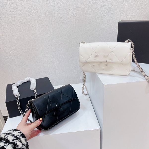 small fragrant wind lingge chain bag fashion texture small pack women's new autumn and winter versatile single shoulder crossbody bag
small fragrant wind lingge chain bag fashion texture small pack women's new autumn and winter versatile single shoulder crossbody bag