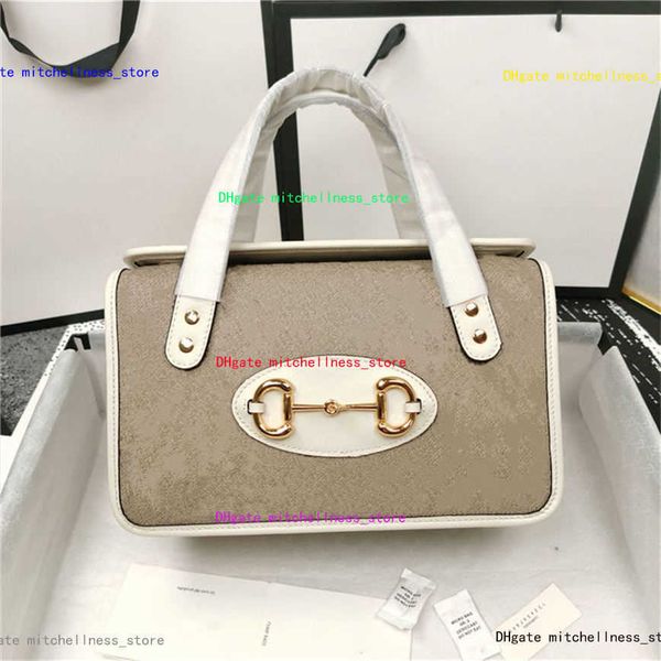 2020 designer luxury handbags purses women shoulder bag genuine leather with houndstooth fabric cross-body saddle handbag bag
2020 designer luxury handbags purses women shoulder bag genuine leather with houndstooth fabric cross-body saddle handbag bag