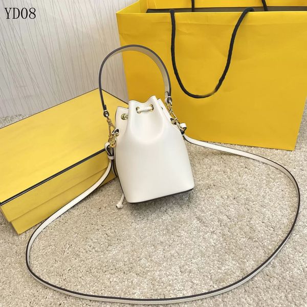 mini bucket bag 2-colour luxury designer crossbody shoulder bags handbag women's fashion leather handbags handbag wholesale removable s, Black;red
mini bucket bag 2-colour luxury designer crossbody shoulder bags handbag women's fashion leather handbags handbag wholesale removable s, Black;red