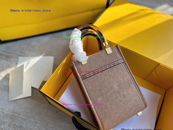 brand designer bags simple fashion wallets designers purse large-capacity messenger bag suede new
brand designer bags simple fashion wallets designers purse large-capacity messenger bag suede new