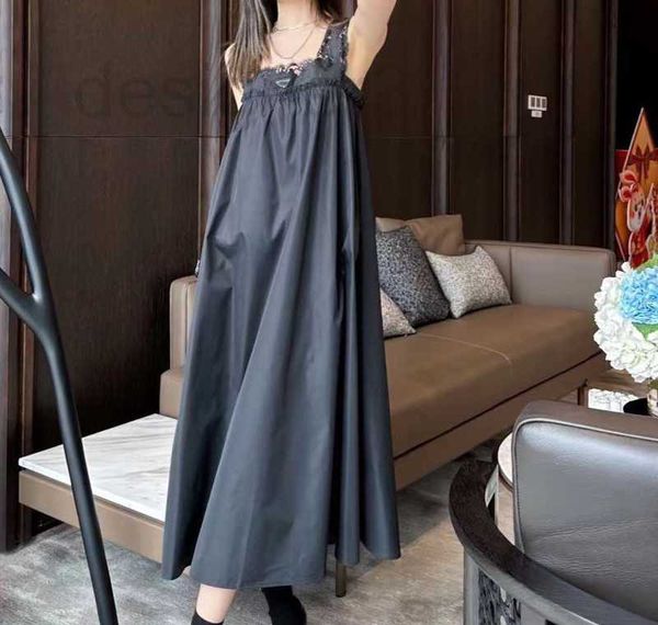 casual dresses designer women's casual dress designer inverted triangle lace suspender black girl party skirt summer fashion loose temp, Black;gray
casual dresses designer women's casual dress designer inverted triangle lace suspender black girl party skirt summer fashion loose temp, Black;gray