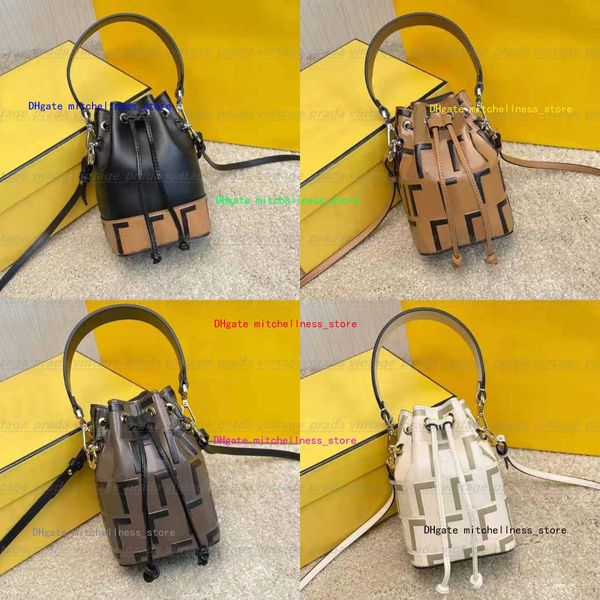 genuine leather drawstring holder wallets embossing luxurys designers wallet handbag men women's holders black mini key purse
genuine leather drawstring holder wallets embossing luxurys designers wallet handbag men women's holders black mini key purse