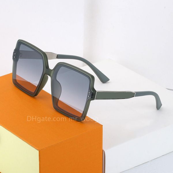 eyewear frames luxury designer sunglasses tr lens with hd 1:5 flat piece trend low-key 4 color optional, White;black
eyewear frames luxury designer sunglasses tr lens with hd 1:5 flat piece trend low-key 4 color optional, White;black