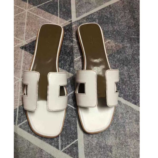 2023 h letter slipper luxury designer women slippers fashion beach leather ladies sandals flat shoes 35-42, Black
2023 h letter slipper luxury designer women slippers fashion beach leather ladies sandals flat shoes 35-42, Black