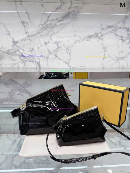 super advanced new shoulder bag tote bag handbag this simple and elegant style no matter what clothes in spring summer autumn and winter can
super advanced new shoulder bag tote bag handbag this simple and elegant style no matter what clothes in spring summer autumn and winter can