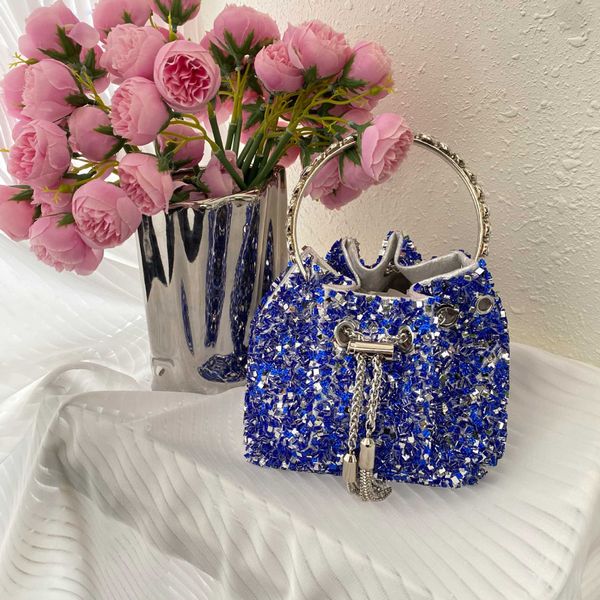 dinner bucket bag shiny stupid crystal diamond rhinestone handbag portable crossbody bag female 230401
dinner bucket bag shiny stupid crystal diamond rhinestone handbag portable crossbody bag female 230401