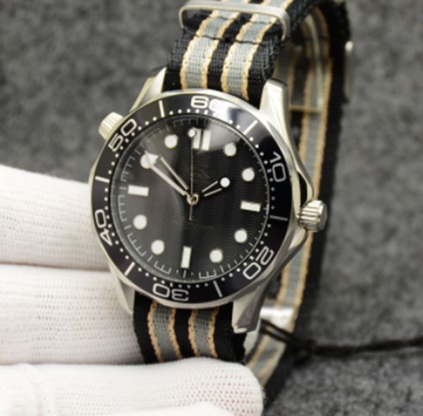 new launches stunning 60th anniversary james bond watch automatic mechanical movement glass back staniless steel mens wristwatches wristwatc, Slivery;brown
new launches stunning 60th anniversary james bond watch automatic mechanical movement glass back staniless steel mens wristwatches wristwatc, Slivery;brown