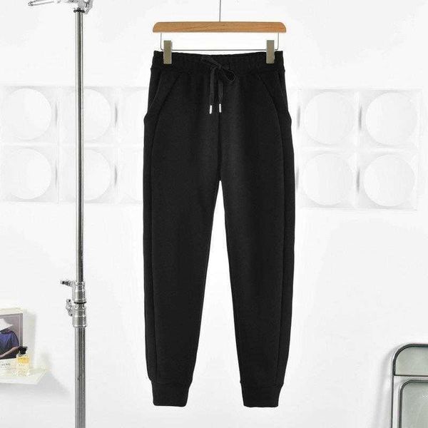 autumn and pants winter high waist elastic drawstring closing arc stitching, Black;white
autumn and pants winter high waist elastic drawstring closing arc stitching, Black;white