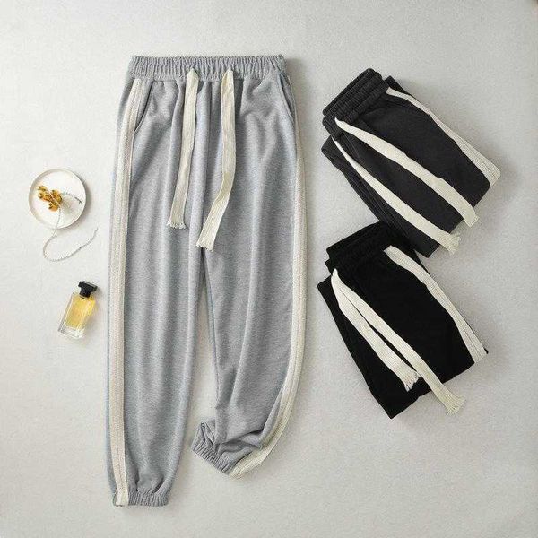 medium thick sports pants female spring patchwork pull up ankle tied high waist, Black;white
medium thick sports pants female spring patchwork pull up ankle tied high waist, Black;white