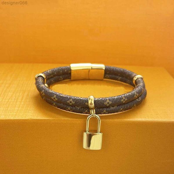 fashion magnet lock leather bracelets letter lover charm bracelet classic designer jewelry gift, Black
fashion magnet lock leather bracelets letter lover charm bracelet classic designer jewelry gift, Black