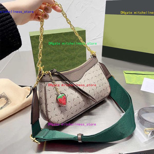 single shoulder underarm bag hobos crossbody purse classic letter print women handbag chain decoration removable embroidered shoulder strap
single shoulder underarm bag hobos crossbody purse classic letter print women handbag chain decoration removable embroidered shoulder strap