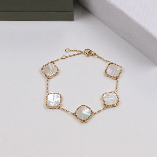 fashion classic designer 4 four leaf clover charm bracelets bangle chain 18k gold agate shell mother-of-pearl for women&girl wedding mother, Golden;silver
fashion classic designer 4 four leaf clover charm bracelets bangle chain 18k gold agate shell mother-of-pearl for women&girl wedding mother, Golden;silver