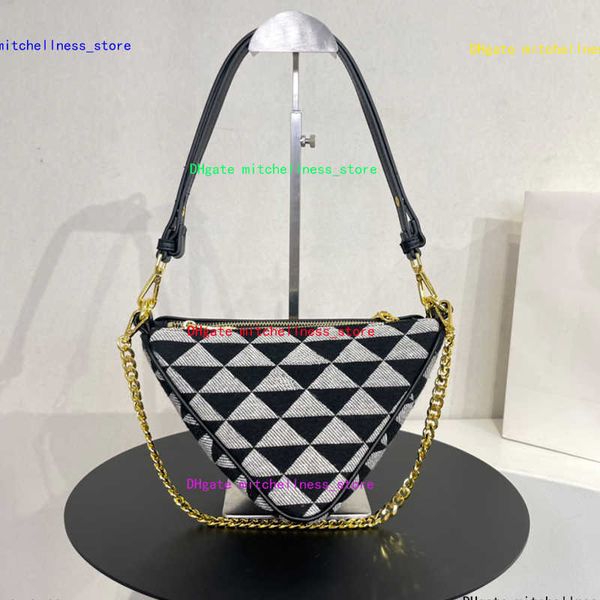 handbag women's bag name brand triangle bag shoulder bag new handbag fashion leather embroidery fabric spell leather double side detach
handbag women's bag name brand triangle bag shoulder bag new handbag fashion leather embroidery fabric spell leather double side detach