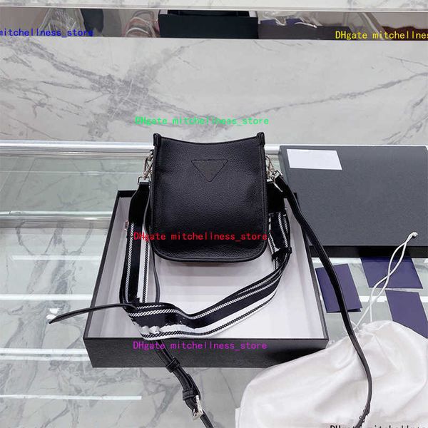 classic luxurys designers shoulder bags womens genuine leather fashion wide shoulders straps mini totes black crossbody bag wallet handbags
classic luxurys designers shoulder bags womens genuine leather fashion wide shoulders straps mini totes black crossbody bag wallet handbags