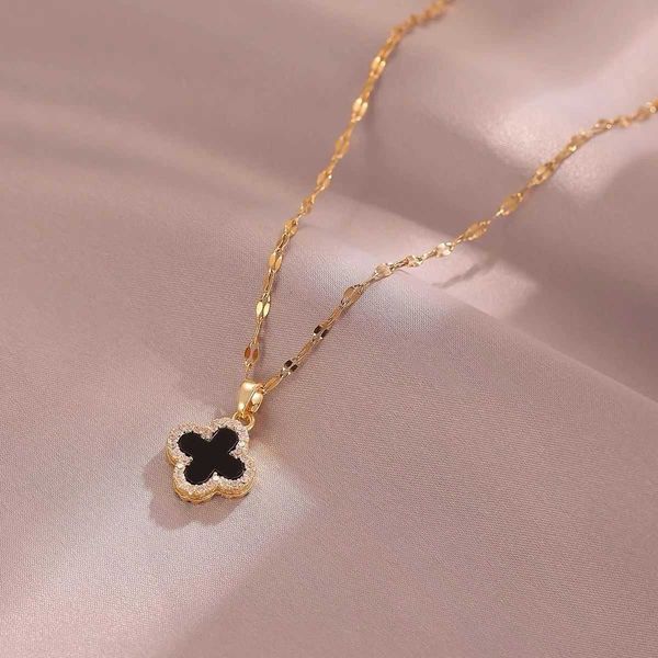 clover necklace designer four-leaf clover pendant with titanium steel black and white light luxury new women's fashion gift, Silver
clover necklace designer four-leaf clover pendant with titanium steel black and white light luxury new women's fashion gift, Silver