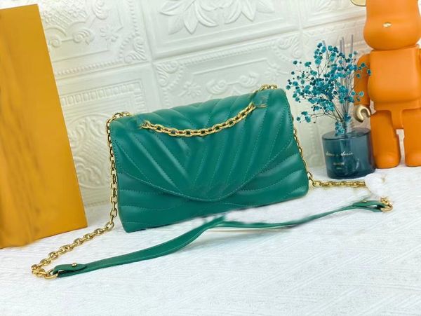 saddles bag handbag with strap designer bag backpacks tote wallet magnetic metal pendant purses 5a shoulder bags womens crossbody handbags
saddles bag handbag with strap designer bag backpacks tote wallet magnetic metal pendant purses 5a shoulder bags womens crossbody handbags
