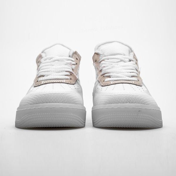 2022 men designer casual running shoes froce 1 baskers forcs off mens trainers sports skateboard one sneakers white c01, White;red
2022 men designer casual running shoes froce 1 baskers forcs off mens trainers sports skateboard one sneakers white c01, White;red