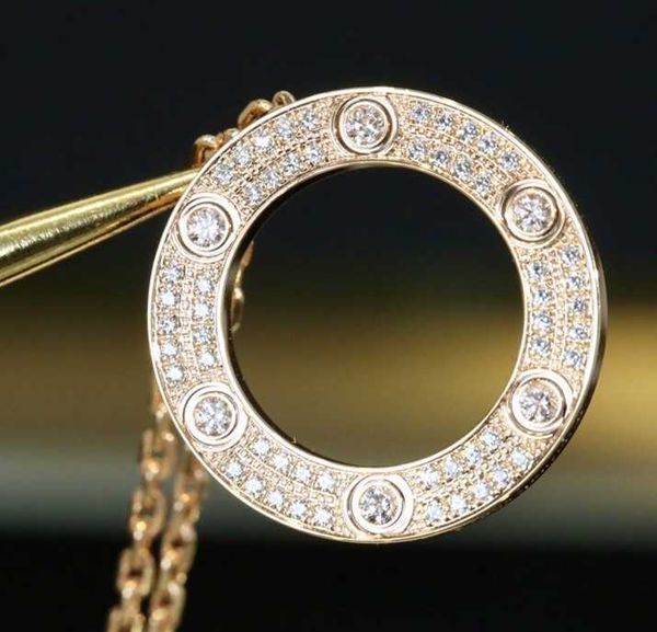 v family big cake full necklace cnc 3 6 diamond love18k rose gold lock bone chain, Silver
v family big cake full necklace cnc 3 6 diamond love18k rose gold lock bone chain, Silver