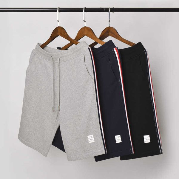 men's and women's shorts in 2023 summer new fashion designer brand thom five color pants, White;black
men's and women's shorts in 2023 summer new fashion designer brand thom five color pants, White;black