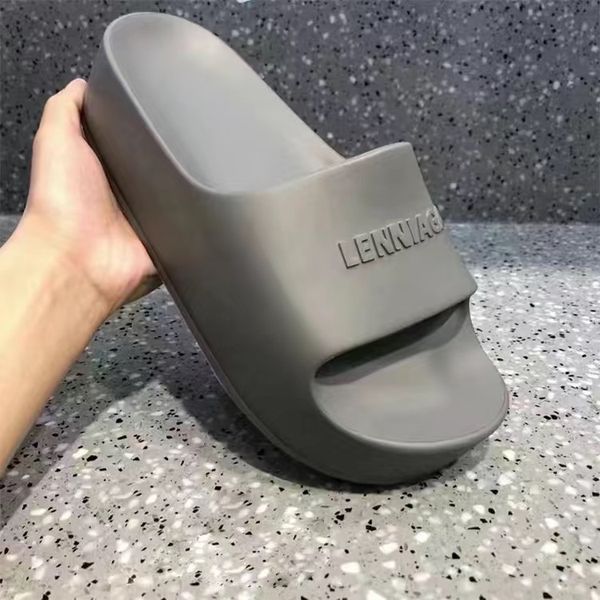 designer women sandals thick bottom slippers classic black pink gray blue flat slipper bathroom leather print woman flip flops luxury pantou
designer women sandals thick bottom slippers classic black pink gray blue flat slipper bathroom leather print woman flip flops luxury pantou