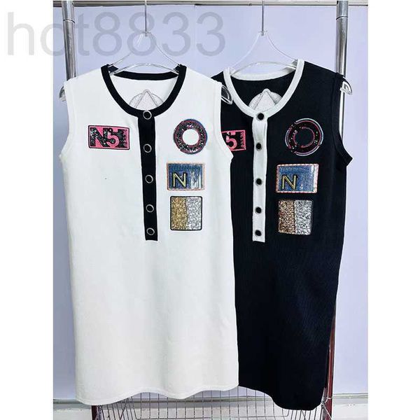 casual dresses designer 2023 runway women's single breasted elegant sleeveless dress women fashion letter sequin knit mini knitwear s58, Black;gray
casual dresses designer 2023 runway women's single breasted elegant sleeveless dress women fashion letter sequin knit mini knitwear s58, Black;gray