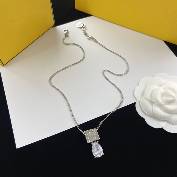 Luxury Designof an alphabet Necklace 18K Gold Plated Stainless Steel Fashion Women's Necklace Pendant Wedding Jewelry Accessories Wholesale boutique jewelry -44
Luxury Designof an alphabet Necklace 18K Gold Plated Stainless Steel Fashion Women's Necklace Pendant Wedding Jewelry Accessories Wholesale boutique jewelry -44