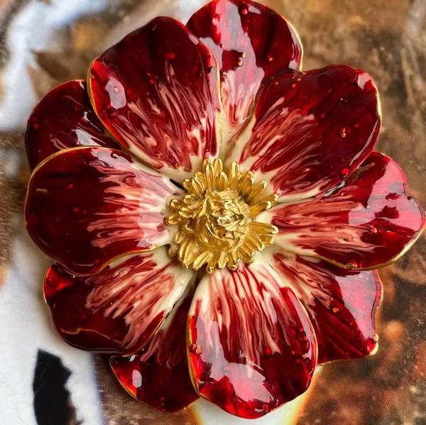 european and american flower brooch elegant classic brooch high grade clothing high temperature firing enamel color brooch, Gray
european and american flower brooch elegant classic brooch high grade clothing high temperature firing enamel color brooch, Gray