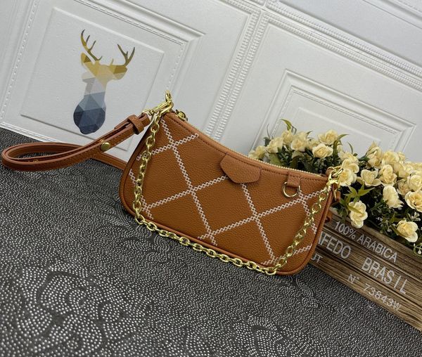 2023 luxury brand designer womens shoulder bag luxury easy pouch on strap handbags embossed flower letter empreinte mini chain makeup bags l, Black
2023 luxury brand designer womens shoulder bag luxury easy pouch on strap handbags embossed flower letter empreinte mini chain makeup bags l, Black