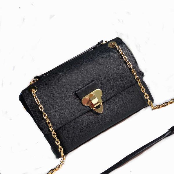 5a wallets fashion hand bags vivinn bb lady fashion flap soft embossing genuine leather hasp shoulderbag crossbody b180 vxm5, Red;black
5a wallets fashion hand bags vivinn bb lady fashion flap soft embossing genuine leather hasp shoulderbag crossbody b180 vxm5, Red;black
